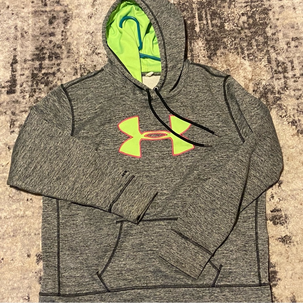 Under Armour size medium woman’s